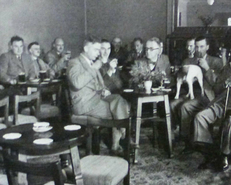 1950s Men only bar Ringos